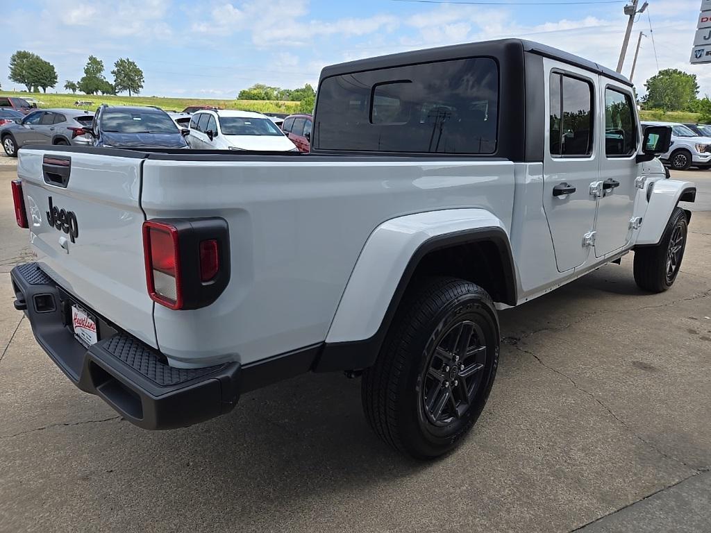 new 2025 Jeep Gladiator car, priced at $43,540