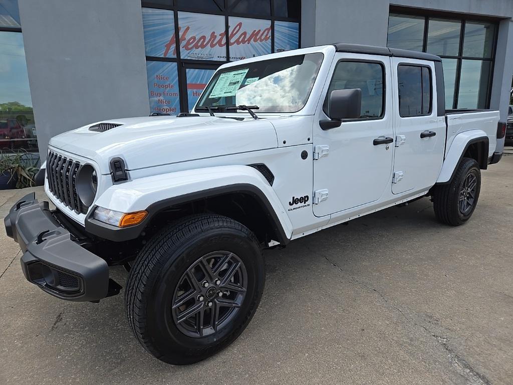 new 2025 Jeep Gladiator car, priced at $43,540
