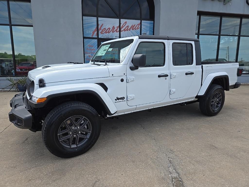new 2025 Jeep Gladiator car, priced at $43,540