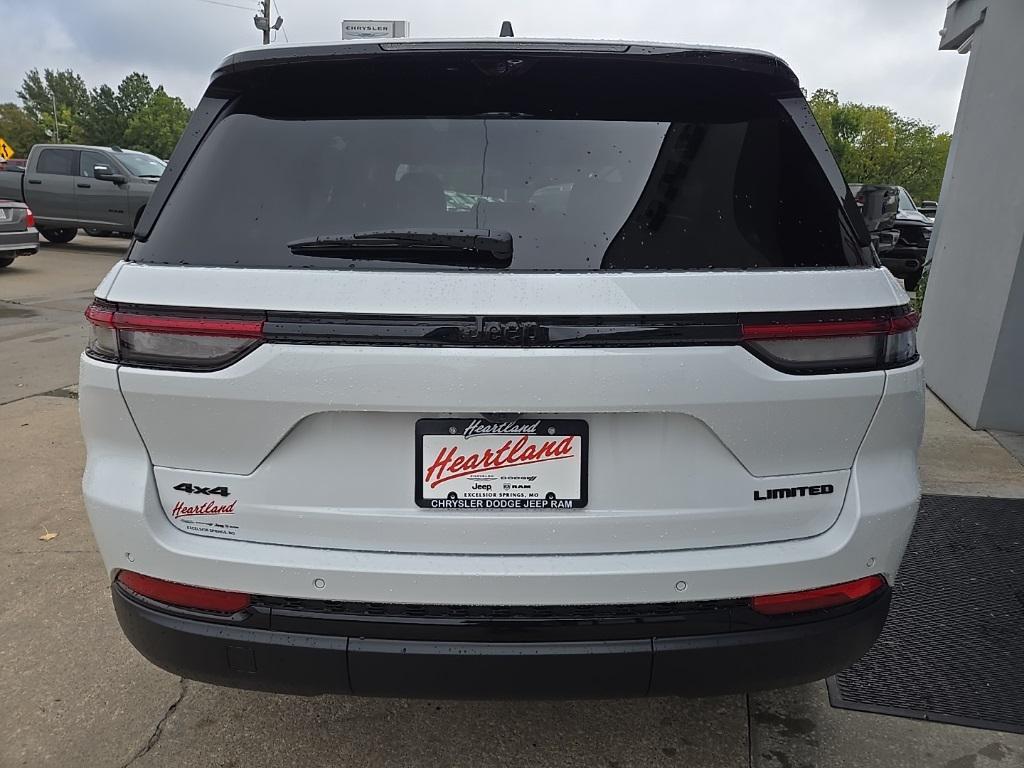 new 2025 Jeep Grand Cherokee car, priced at $46,734