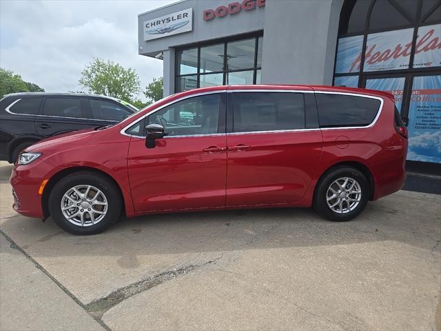 new 2025 Chrysler Pacifica car, priced at $41,500