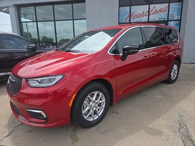 new 2025 Chrysler Pacifica car, priced at $41,500
