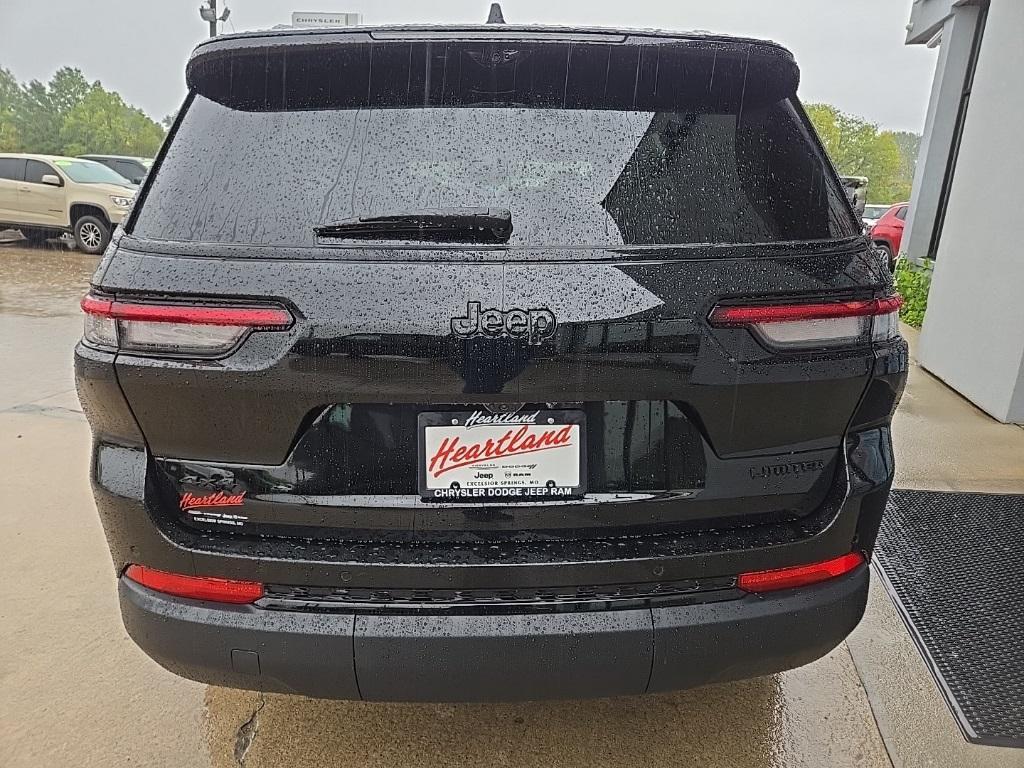 new 2025 Jeep Grand Cherokee car, priced at $49,791