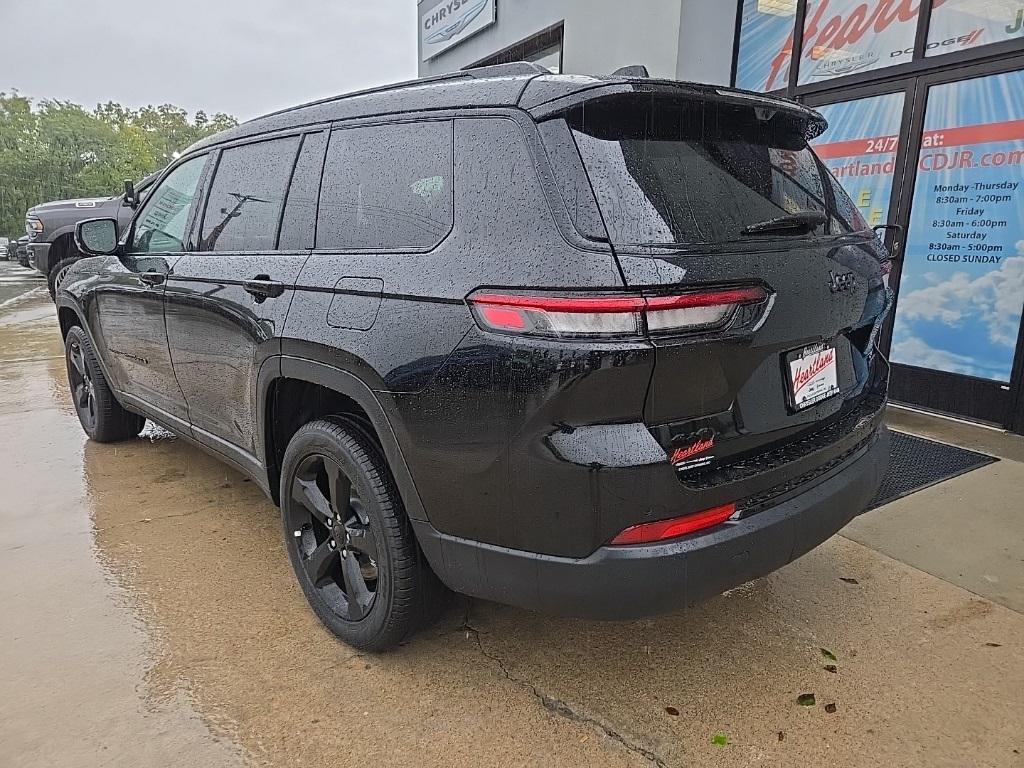 new 2025 Jeep Grand Cherokee car, priced at $49,791