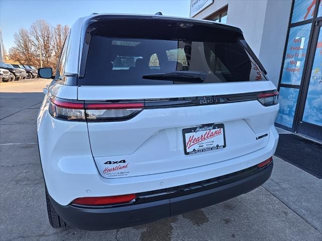 new 2025 Jeep Grand Cherokee car, priced at $46,009