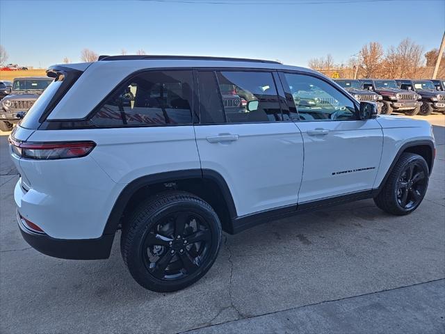 new 2025 Jeep Grand Cherokee car, priced at $46,009