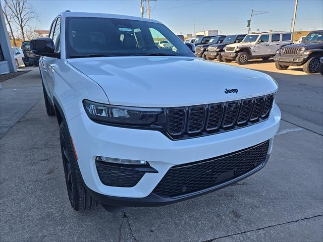 new 2025 Jeep Grand Cherokee car, priced at $46,009