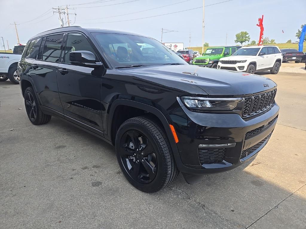 new 2025 Jeep Grand Cherokee car, priced at $49,791