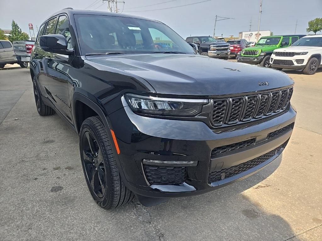 new 2025 Jeep Grand Cherokee car, priced at $49,791