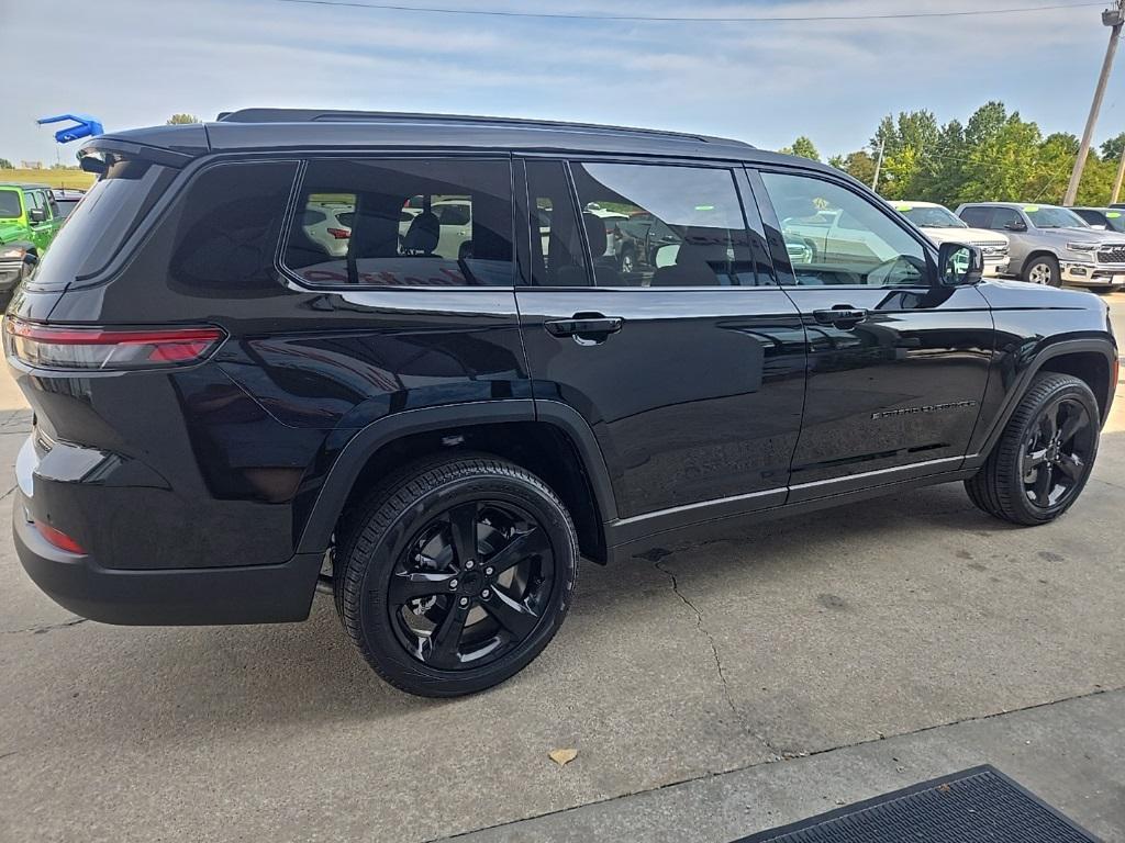 new 2025 Jeep Grand Cherokee car, priced at $49,791