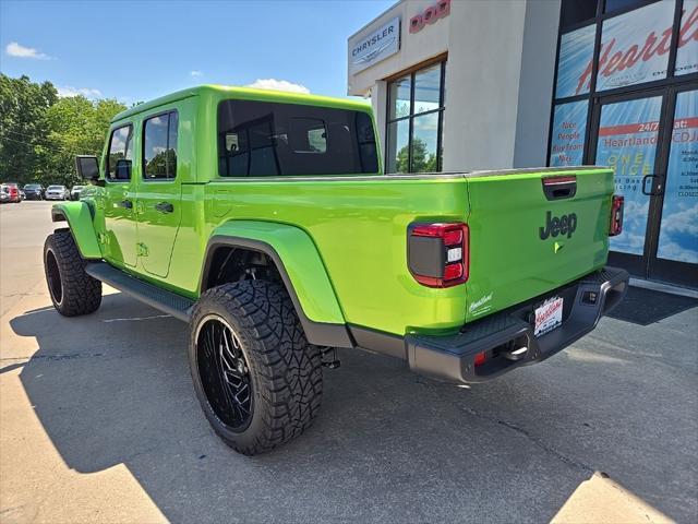 new 2025 Jeep Gladiator car, priced at $52,157