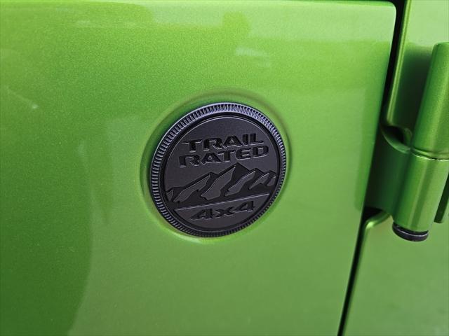 new 2025 Jeep Gladiator car, priced at $45,157