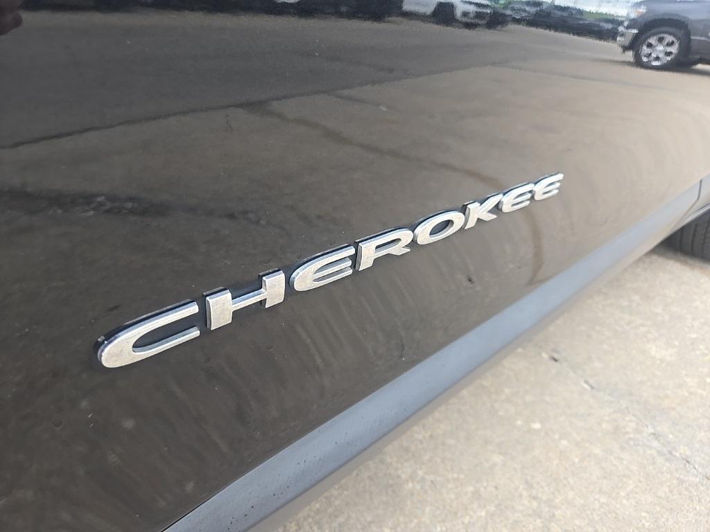 used 2016 Jeep Cherokee car, priced at $11,988