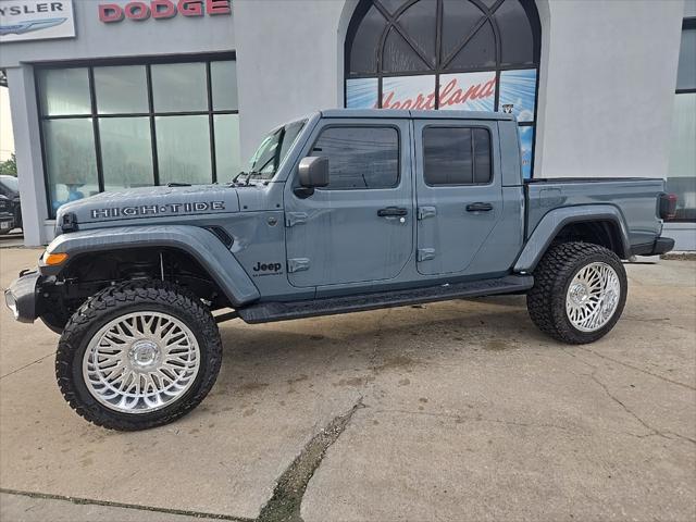 new 2025 Jeep Gladiator car, priced at $44,160