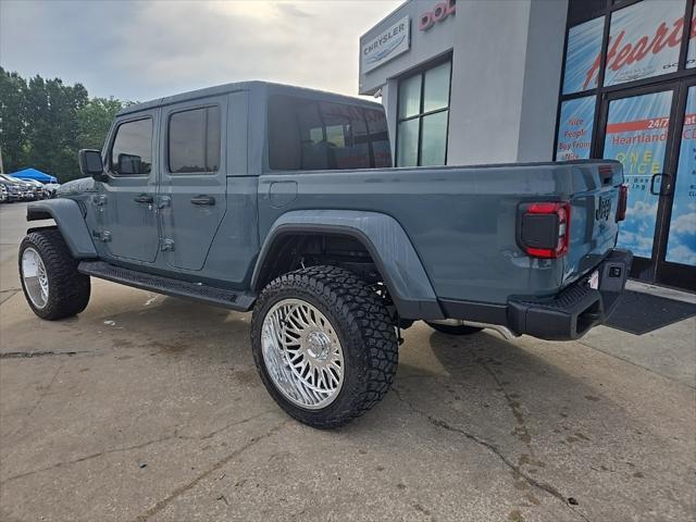 new 2025 Jeep Gladiator car, priced at $44,160