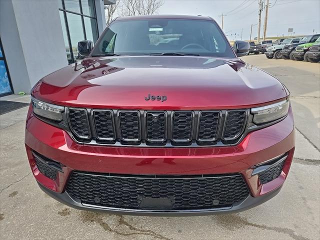 new 2025 Jeep Grand Cherokee car, priced at $47,074