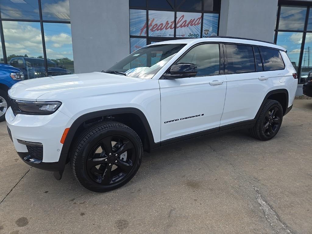new 2025 Jeep Grand Cherokee car, priced at $49,310
