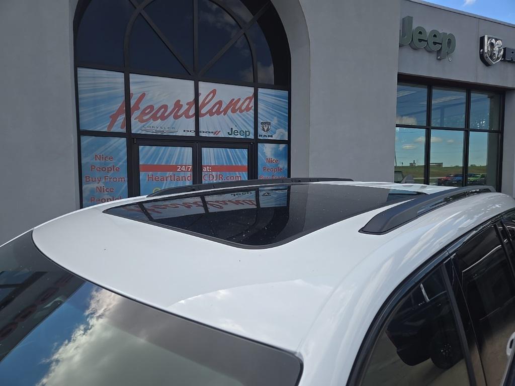 new 2025 Jeep Grand Cherokee car, priced at $49,310