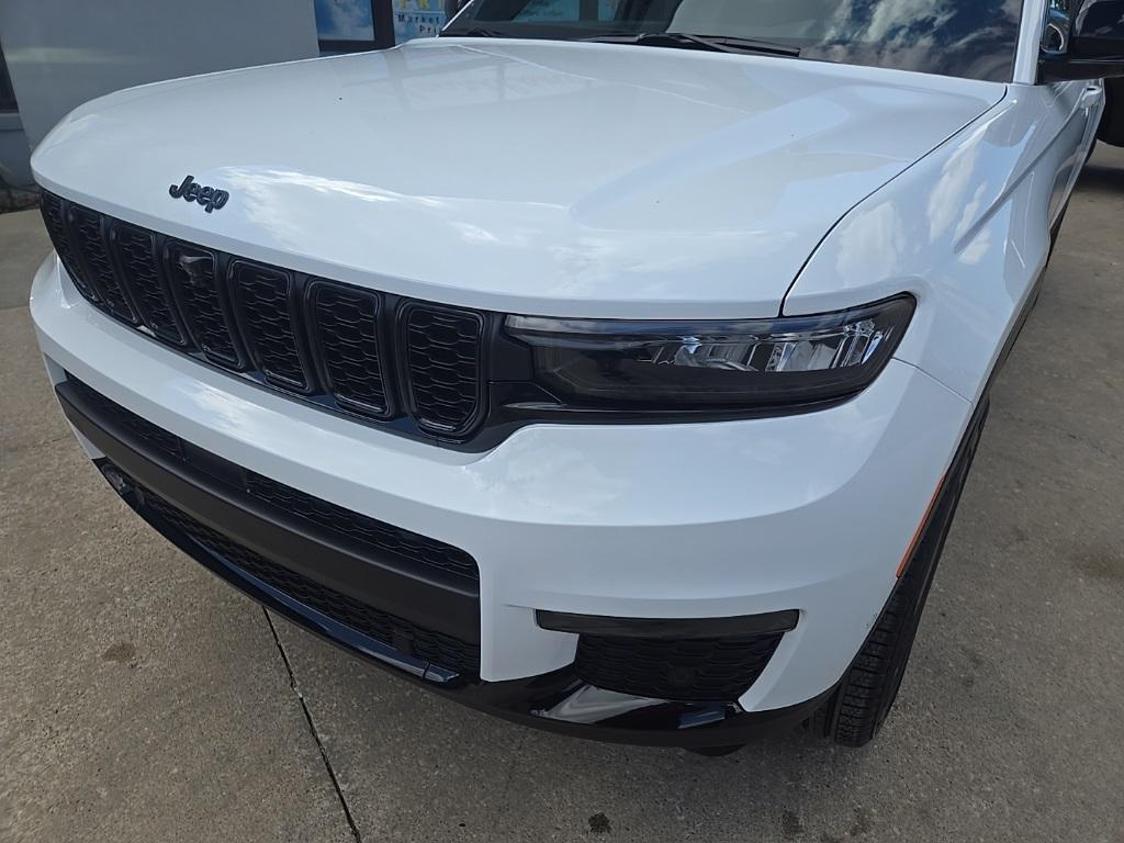 new 2025 Jeep Grand Cherokee car, priced at $49,310