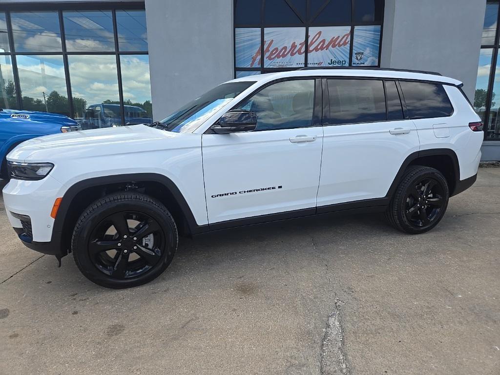 new 2025 Jeep Grand Cherokee car, priced at $49,310