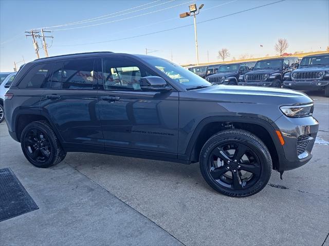 new 2025 Jeep Grand Cherokee car, priced at $41,170