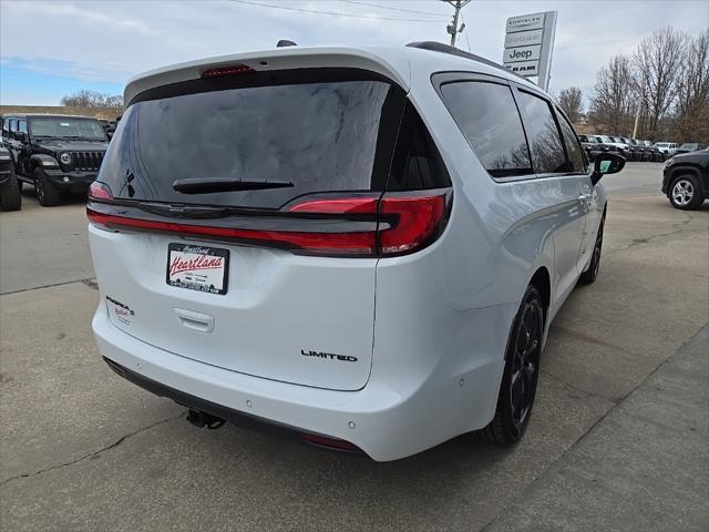 new 2024 Chrysler Pacifica car, priced at $47,418