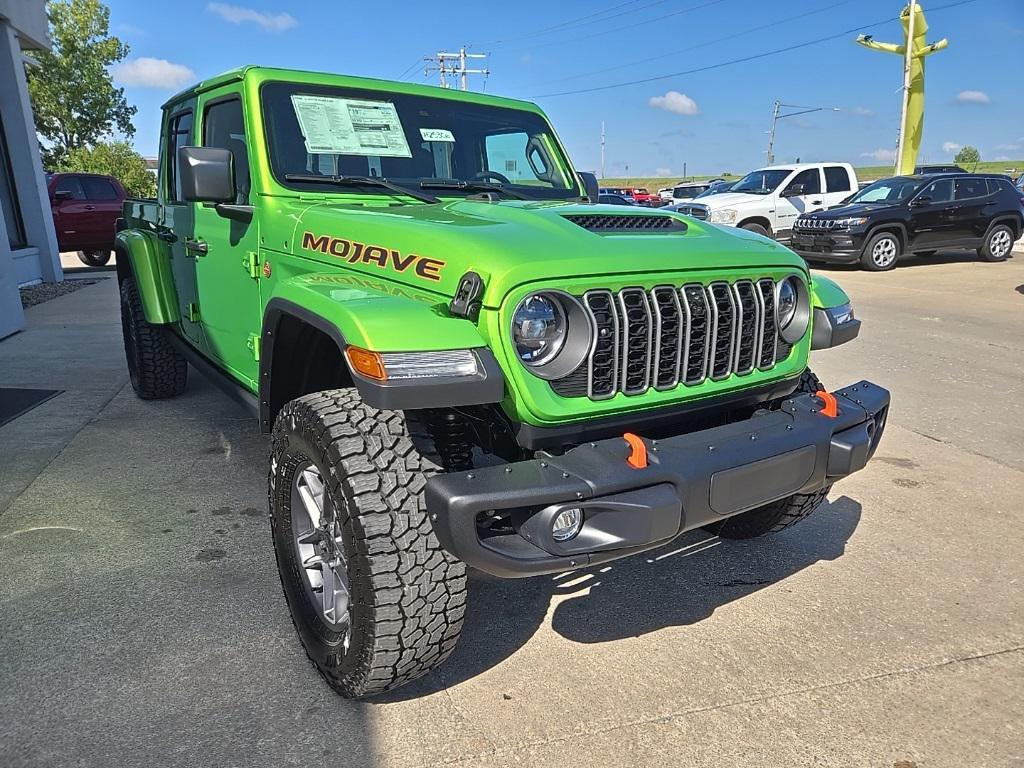 new 2025 Jeep Gladiator car, priced at $53,116