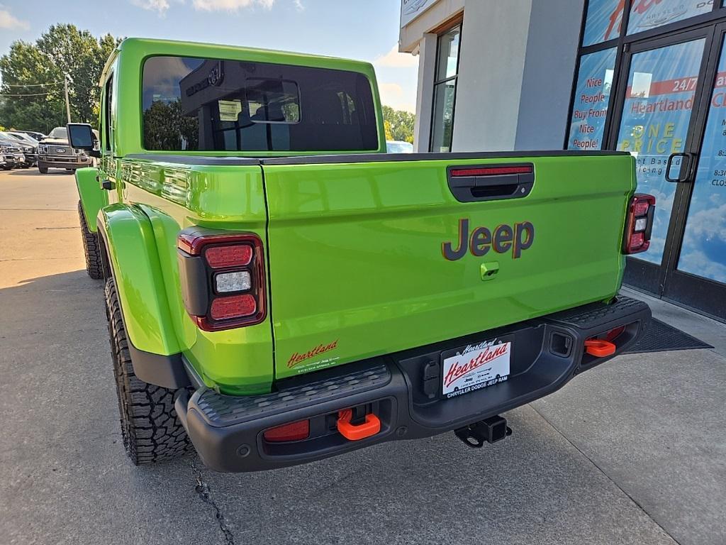 new 2025 Jeep Gladiator car, priced at $53,116
