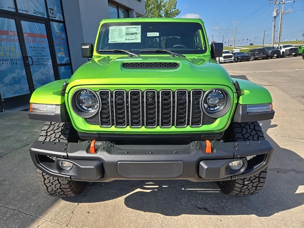 new 2025 Jeep Gladiator car, priced at $53,116