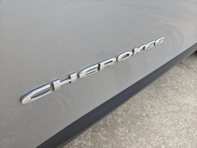 used 2015 Jeep Cherokee car, priced at $11,988