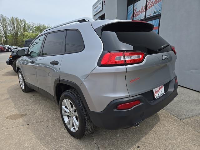 used 2015 Jeep Cherokee car, priced at $11,988