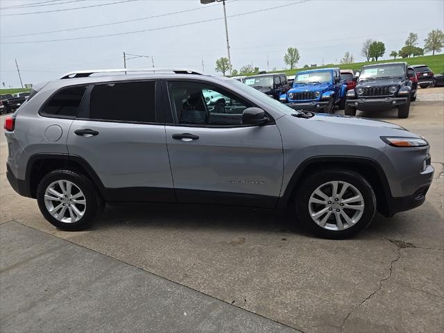 used 2015 Jeep Cherokee car, priced at $11,988