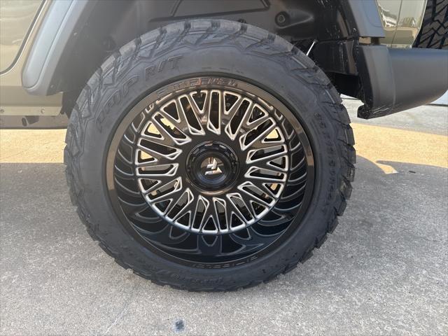 new 2025 Jeep Wrangler car, priced at $49,447