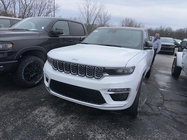 new 2025 Jeep Grand Cherokee car, priced at $59,995