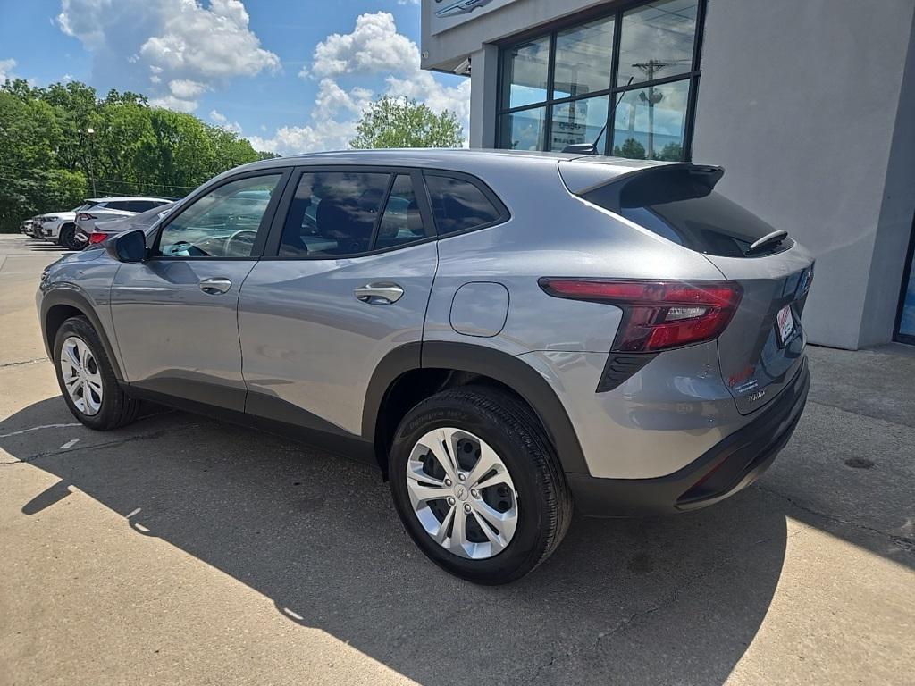used 2025 Chevrolet Trax car, priced at $19,988