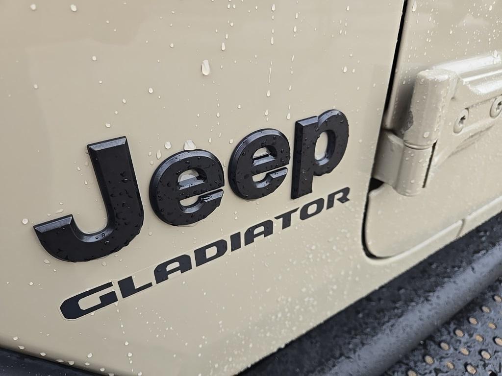 used 2020 Jeep Gladiator car, priced at $29,988