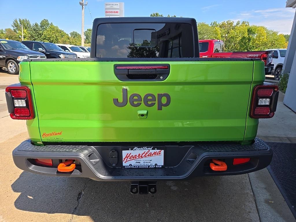 new 2025 Jeep Gladiator car, priced at $49,555