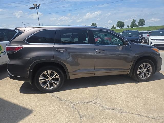 used 2014 Toyota Highlander car, priced at $13,988