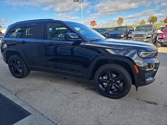 new 2025 Jeep Grand Cherokee car, priced at $48,603