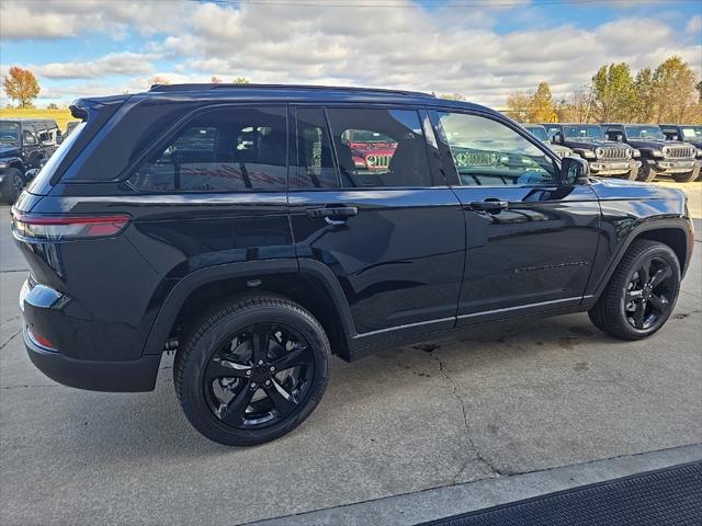 new 2025 Jeep Grand Cherokee car, priced at $48,603