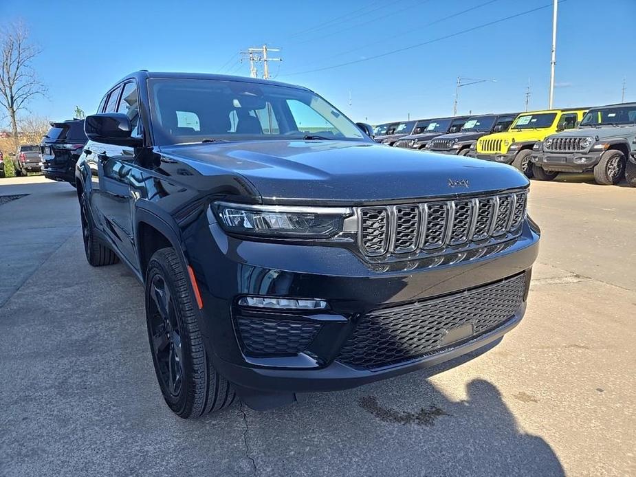 used 2023 Jeep Grand Cherokee car, priced at $37,400