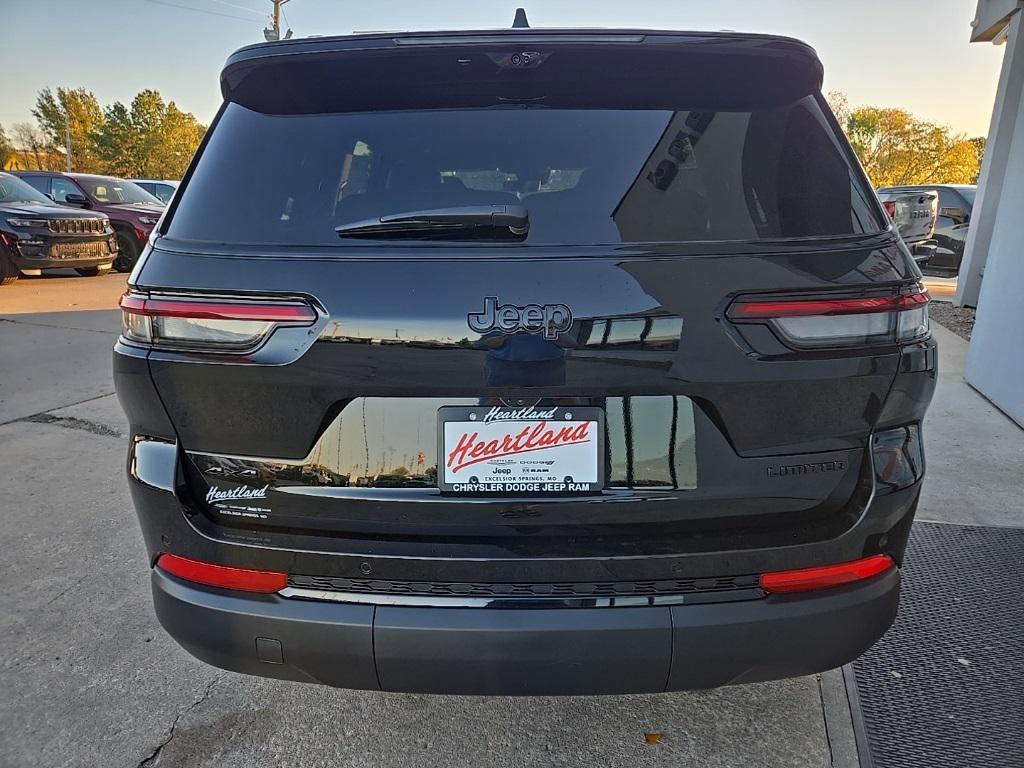 new 2025 Jeep Grand Cherokee car, priced at $49,791