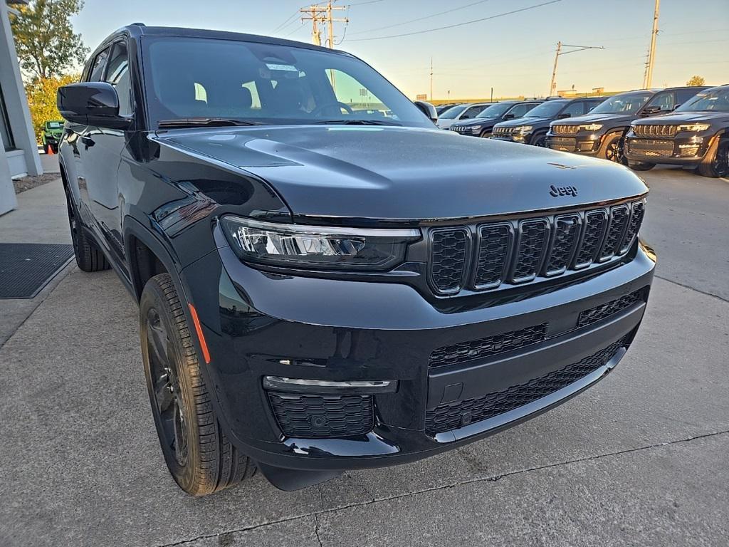 new 2025 Jeep Grand Cherokee car, priced at $49,791