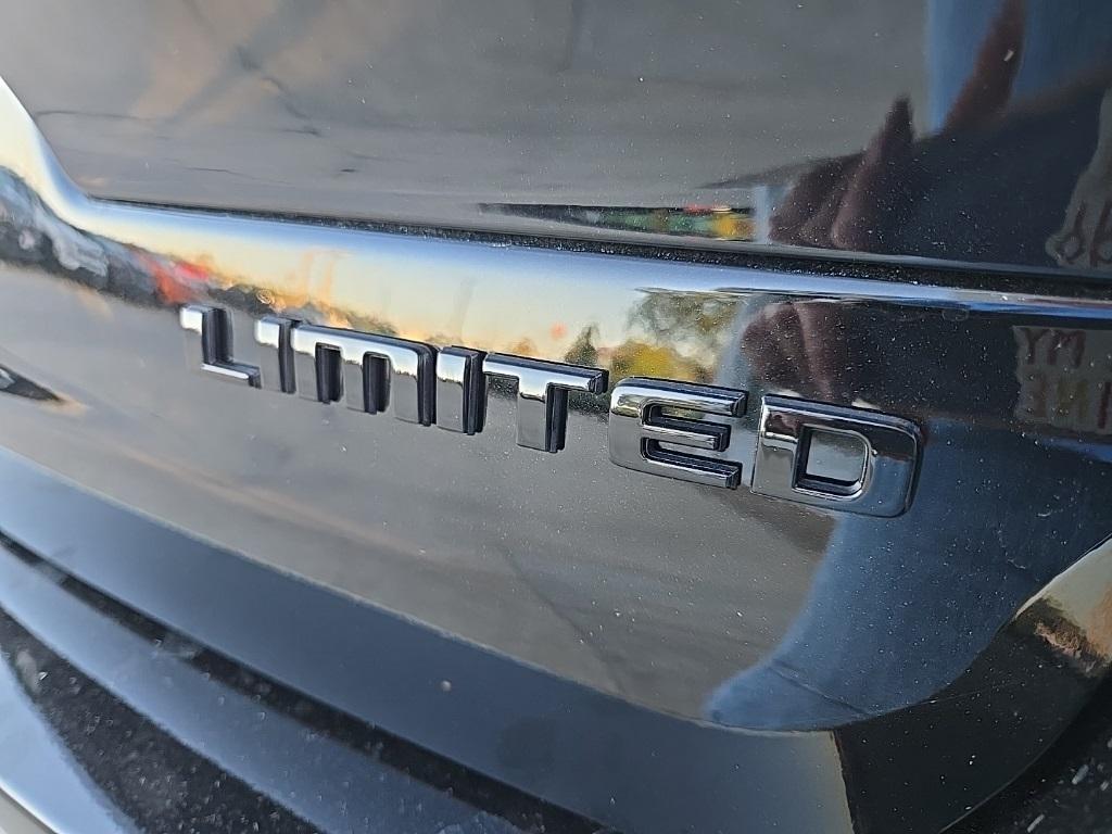 new 2025 Jeep Grand Cherokee car, priced at $49,791