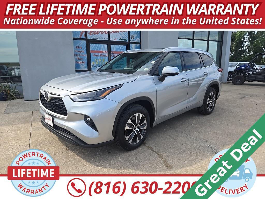 used 2022 Toyota Highlander car, priced at $31,988
