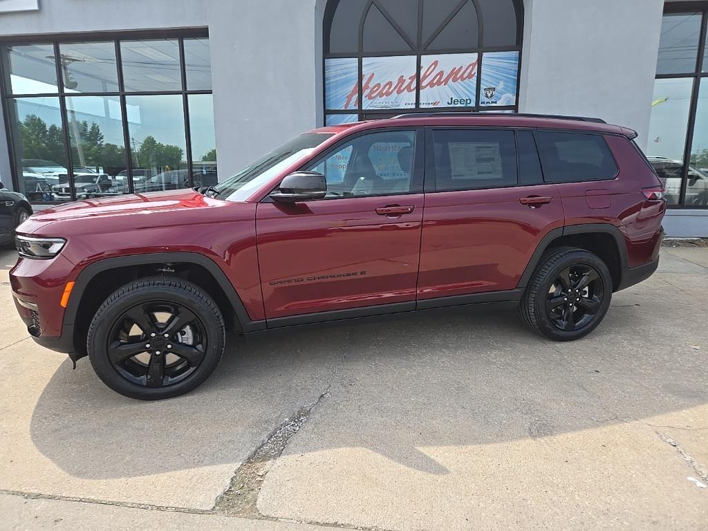 new 2025 Jeep Grand Cherokee car, priced at $46,817