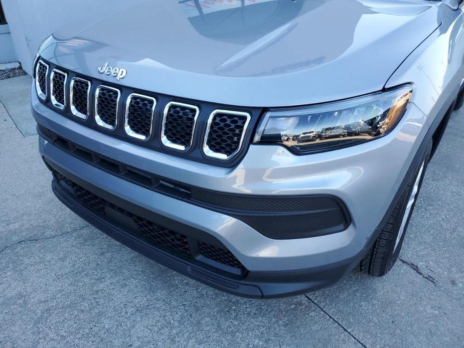 new 2023 Jeep Compass car, priced at $24,995