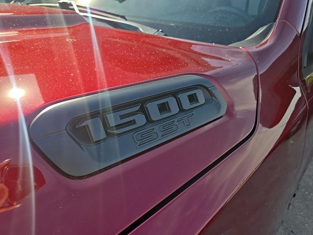 new 2025 Ram 1500 car, priced at $40,223