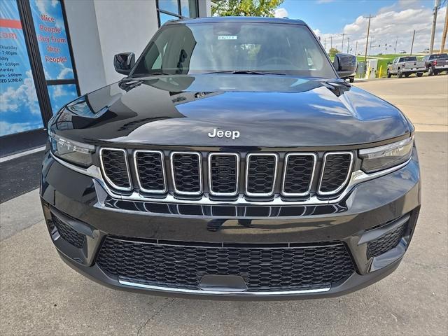 new 2024 Jeep Grand Cherokee car, priced at $35,576