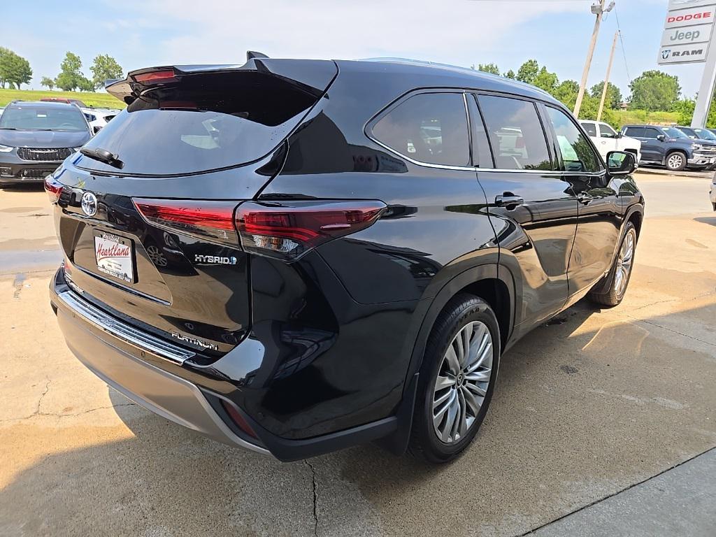 used 2024 Toyota Highlander Hybrid car, priced at $49,995